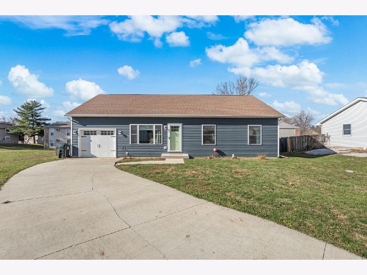  For Sale Mahomet Illinois, 401 Tamula Drive