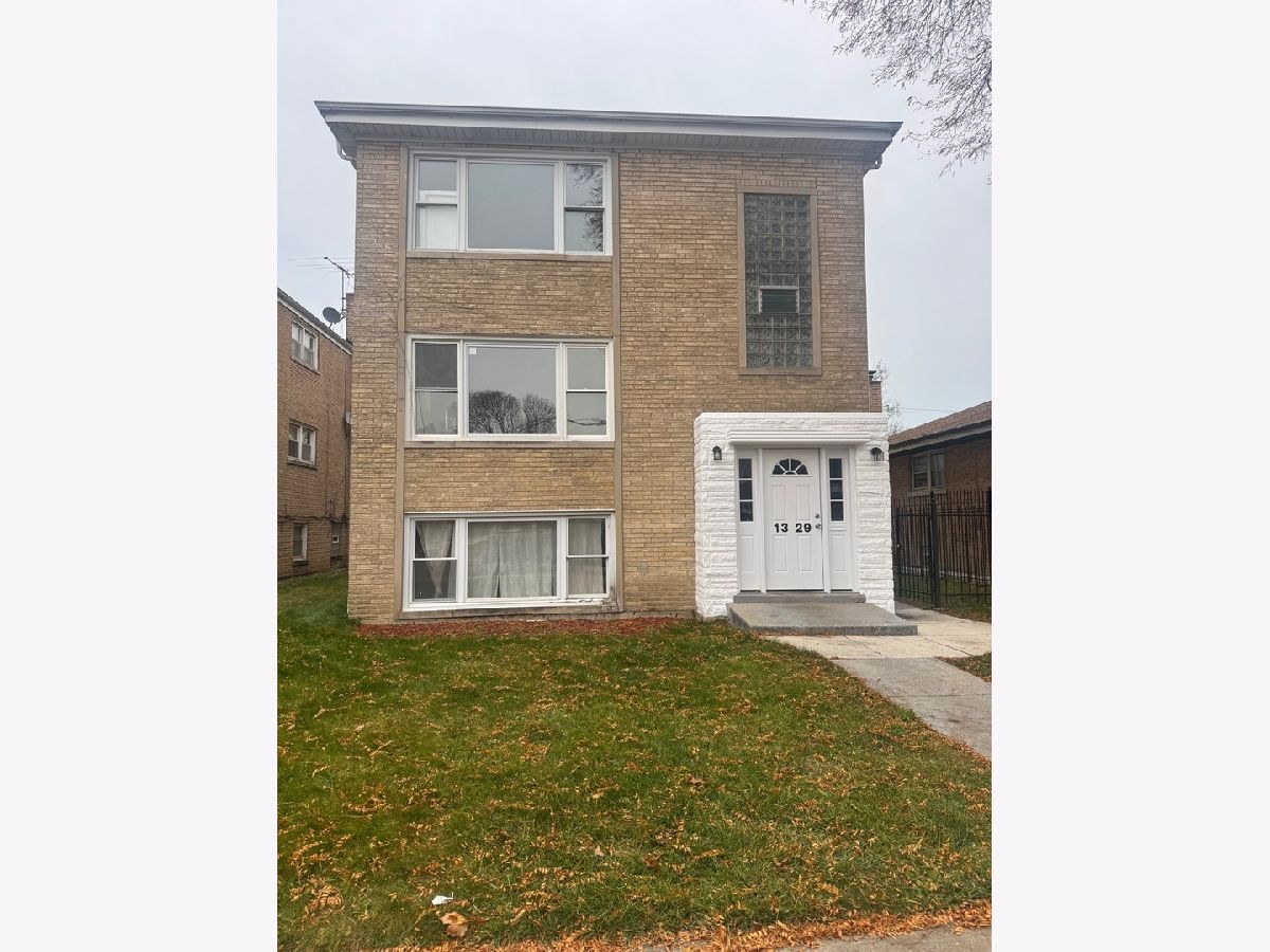  For Sale Chicago Illinois, 1329 Latrobe Avenue