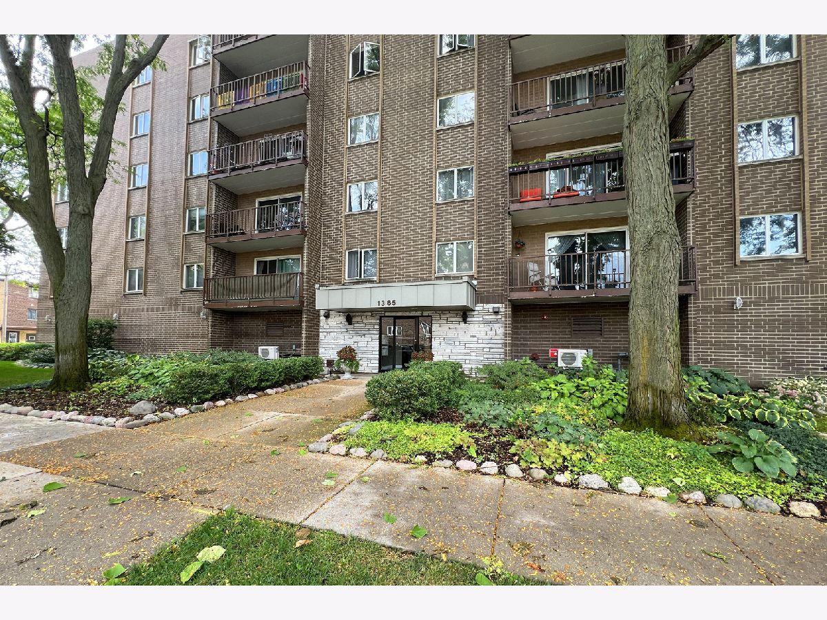 Condos & Townhomes Sold Ashley Place Des Plaines Illinois, 1365 Ashland