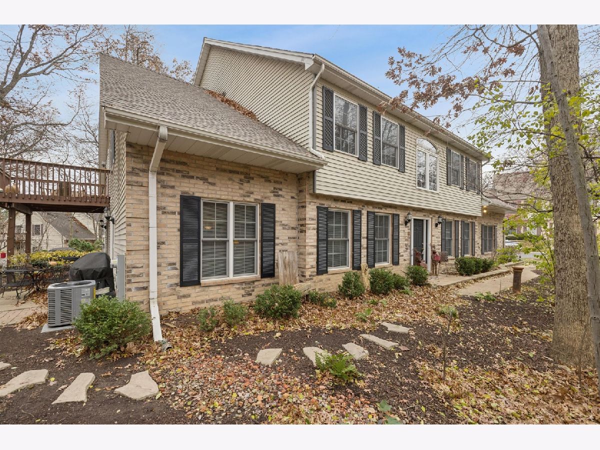  For Sale Streamwood Illinois, 1325 Laurel Oaks Drive