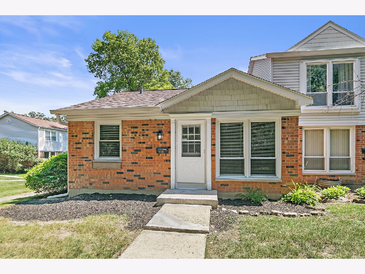  For Sale Streamwood Illinois, 1101 Colony Court
