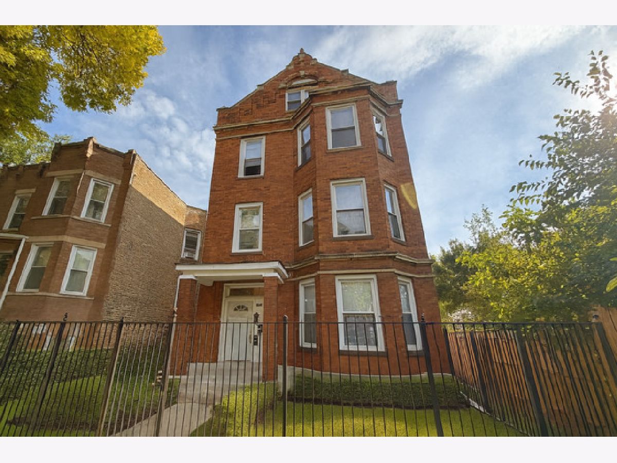  Rented Chicago Illinois, 1325 Komensky