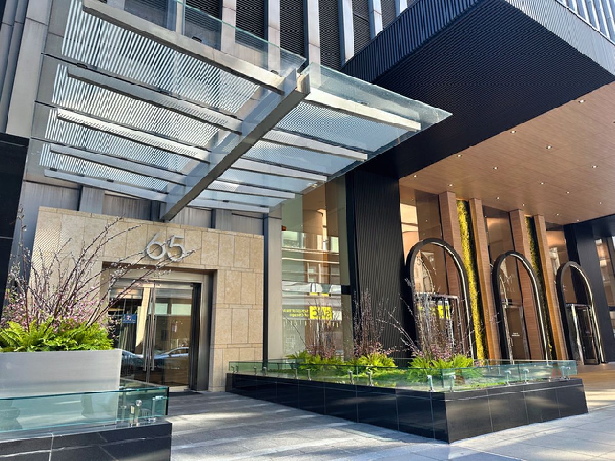  For Sale Chicago Illinois, 65 Monroe Street