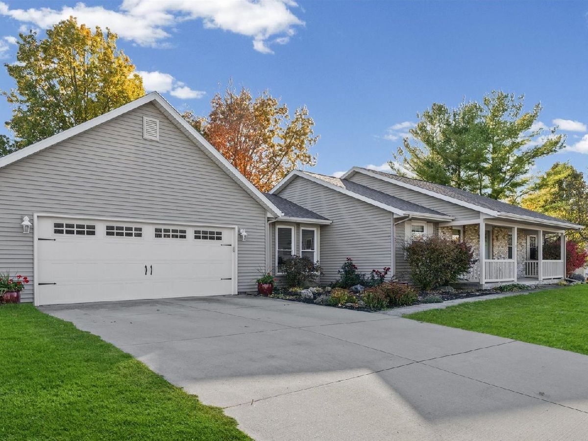  For Sale Monticello Illinois, 13 Prairie Acres