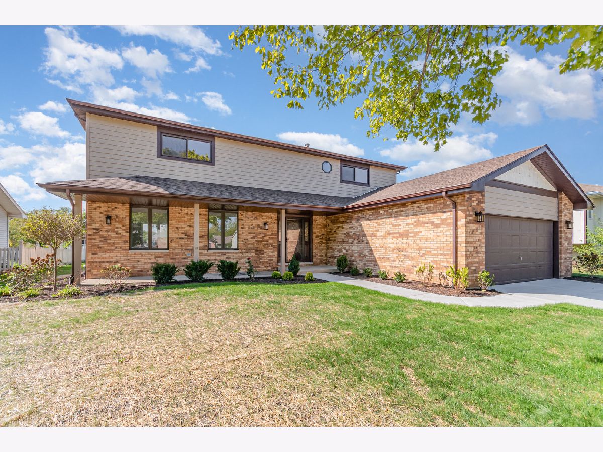  For Sale Morris Illinois, 2380 Chestnut Lane