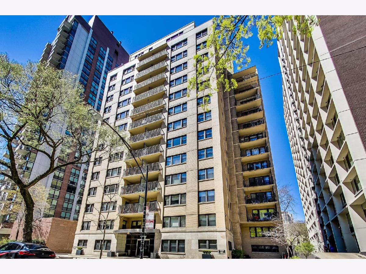  For Sale Chicago Illinois, 1350 Astor Street