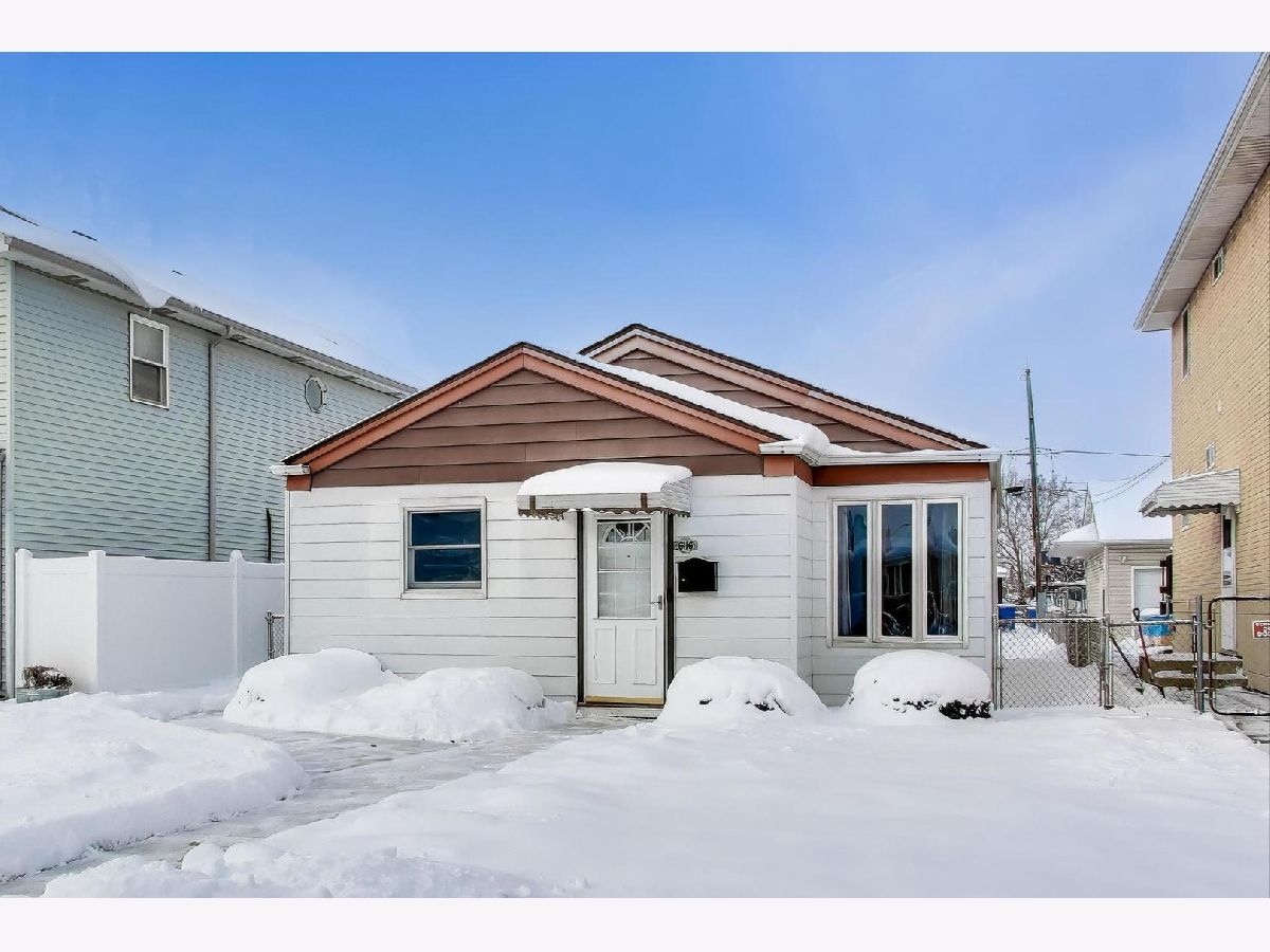  For Sale Chicago Illinois, 6116 Neenah Avenue