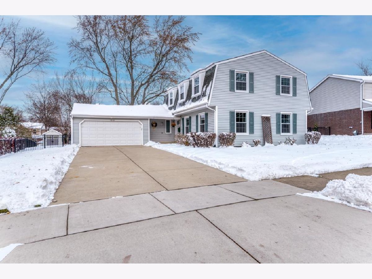  For Sale Arlington Heights Illinois, 1010 Haven Drive