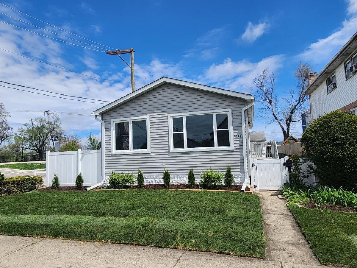  For Rent Schiller Park Illinois, 4147 Prairie