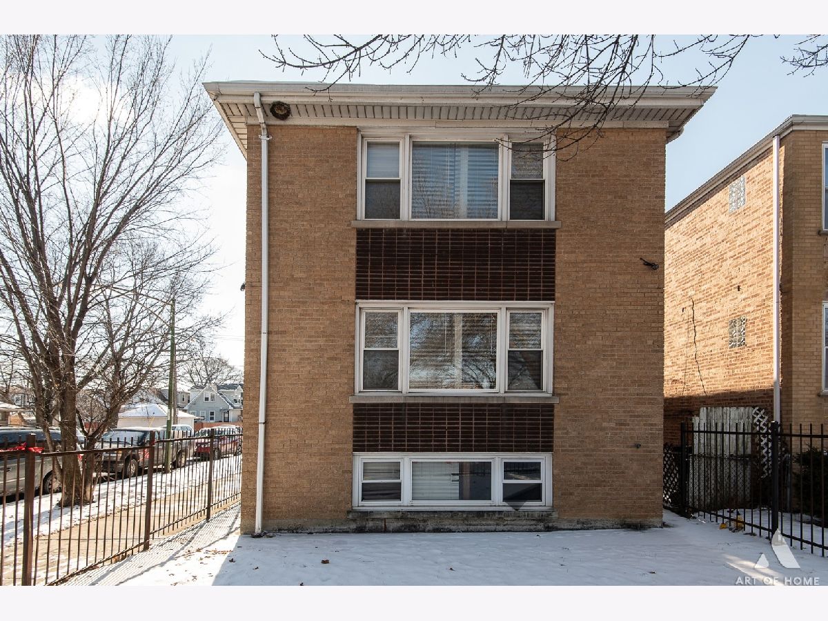  Rented Chicago Illinois, 2750 Linder