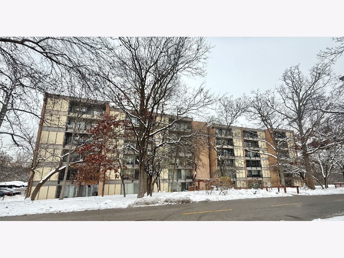  For Sale Lisle Illinois, 6010 Oakwood Drive