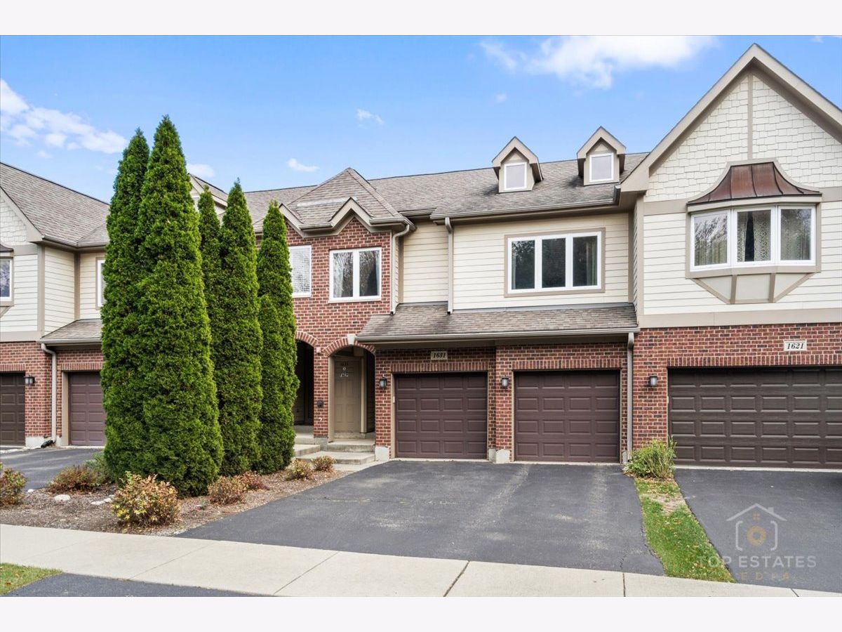  For Sale Mundelein Illinois, 1631 Pauline Circle