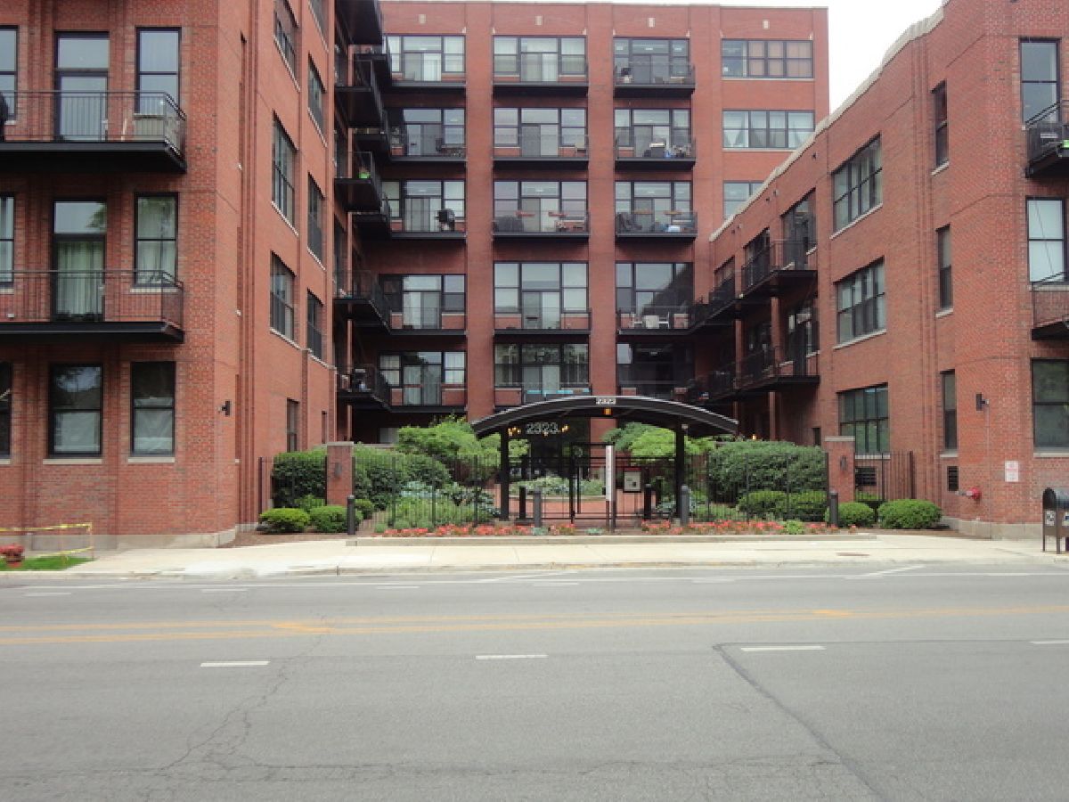  For Rent Chicago Illinois, 2323 Pershing