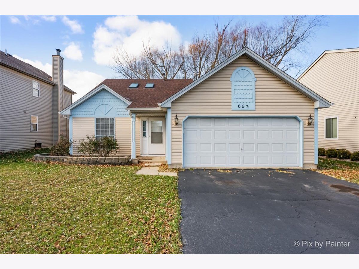  For Sale Elgin Illinois, 653 Hampton Circle
