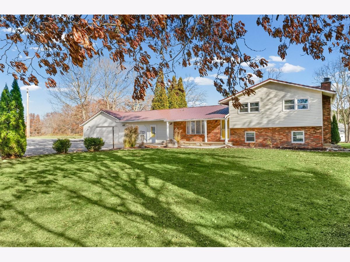  Sold Oakland Illinois, 512 Norton