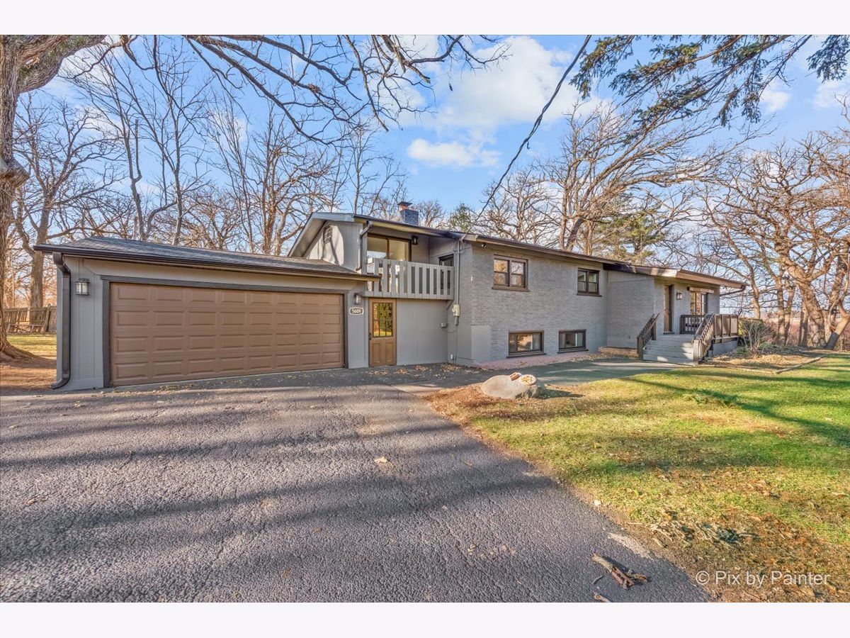  For Sale Woodstock Illinois, 5609 Il Route 47 Highway