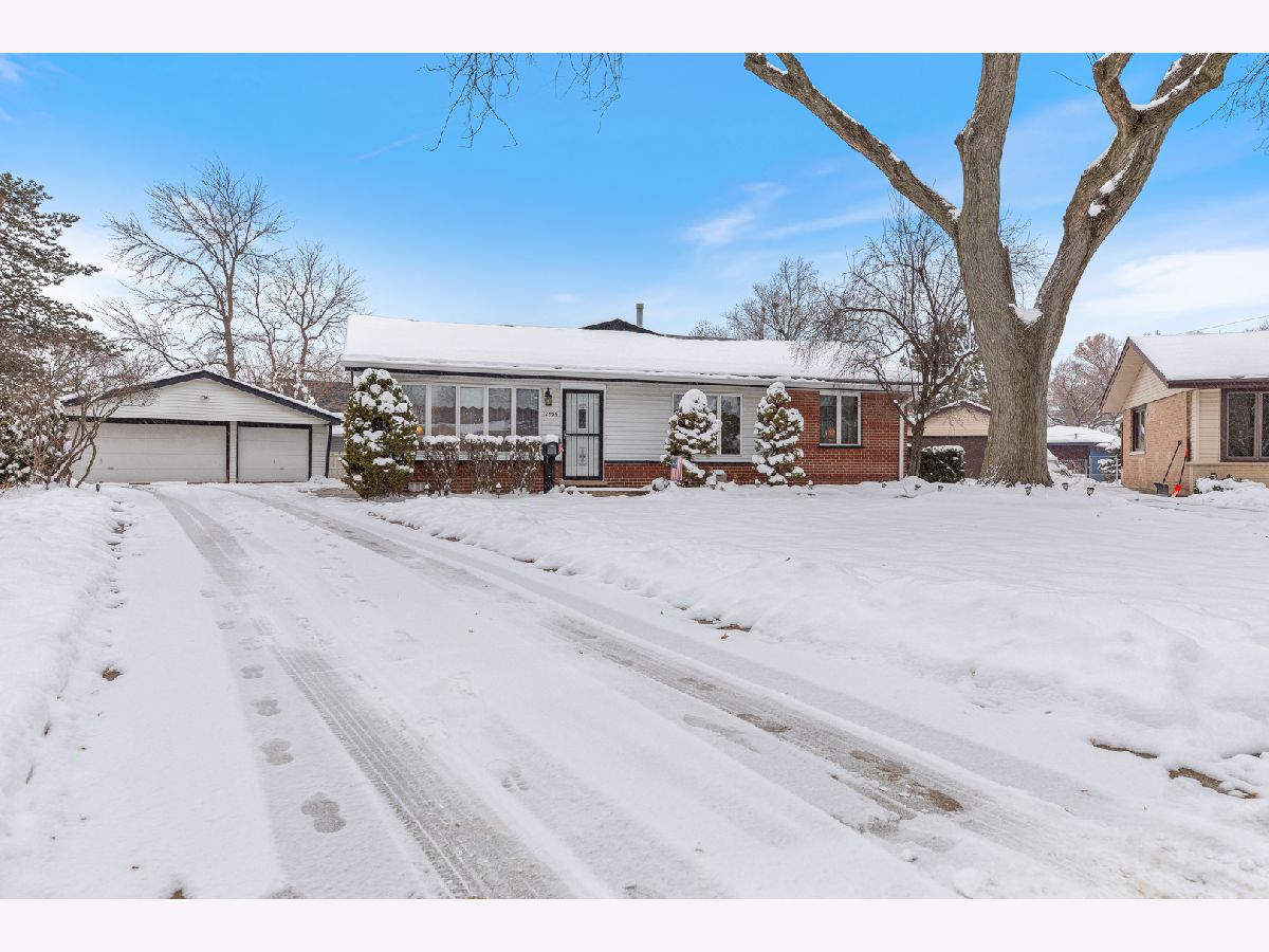  For Sale Crestwood Illinois, 12954 Crescent Court