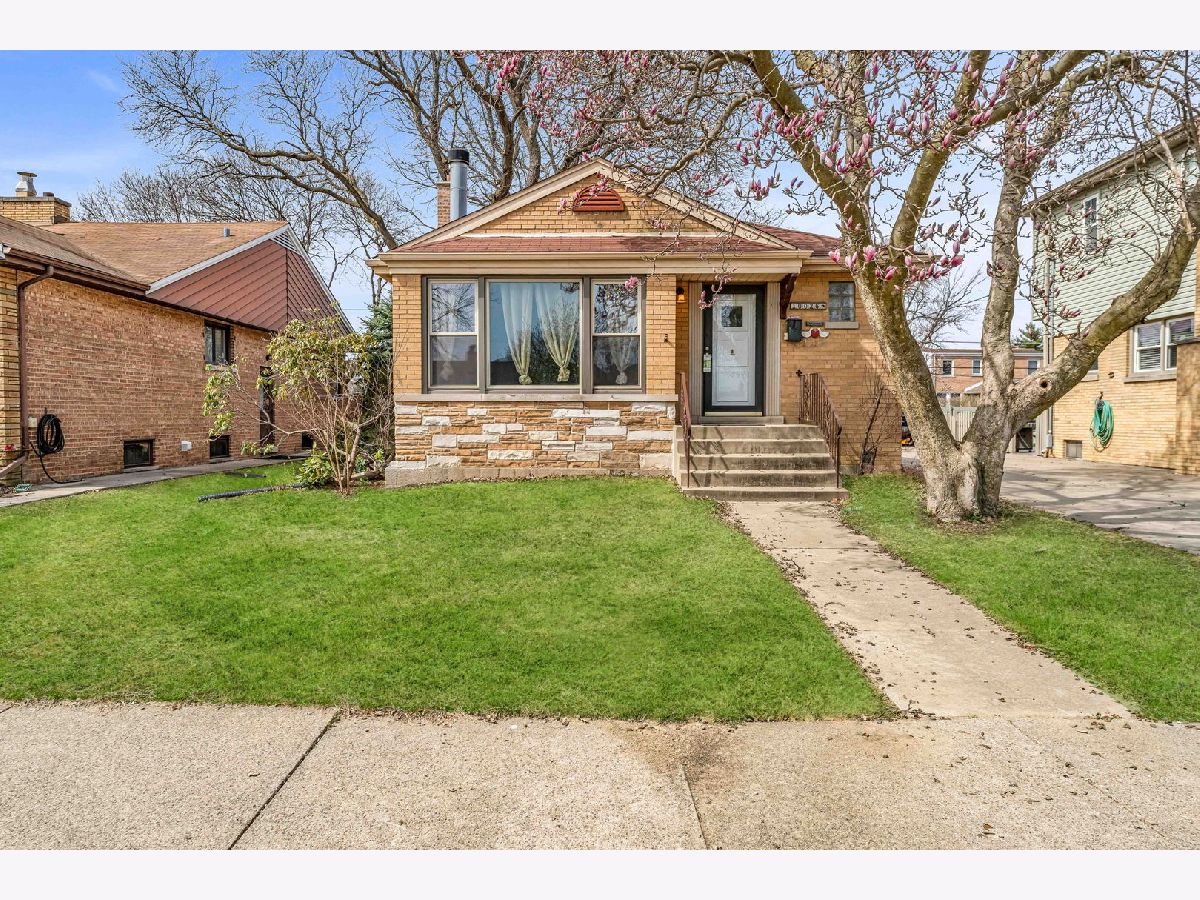  For Sale Evergreen Park Illinois, 10026 Spaulding Avenue