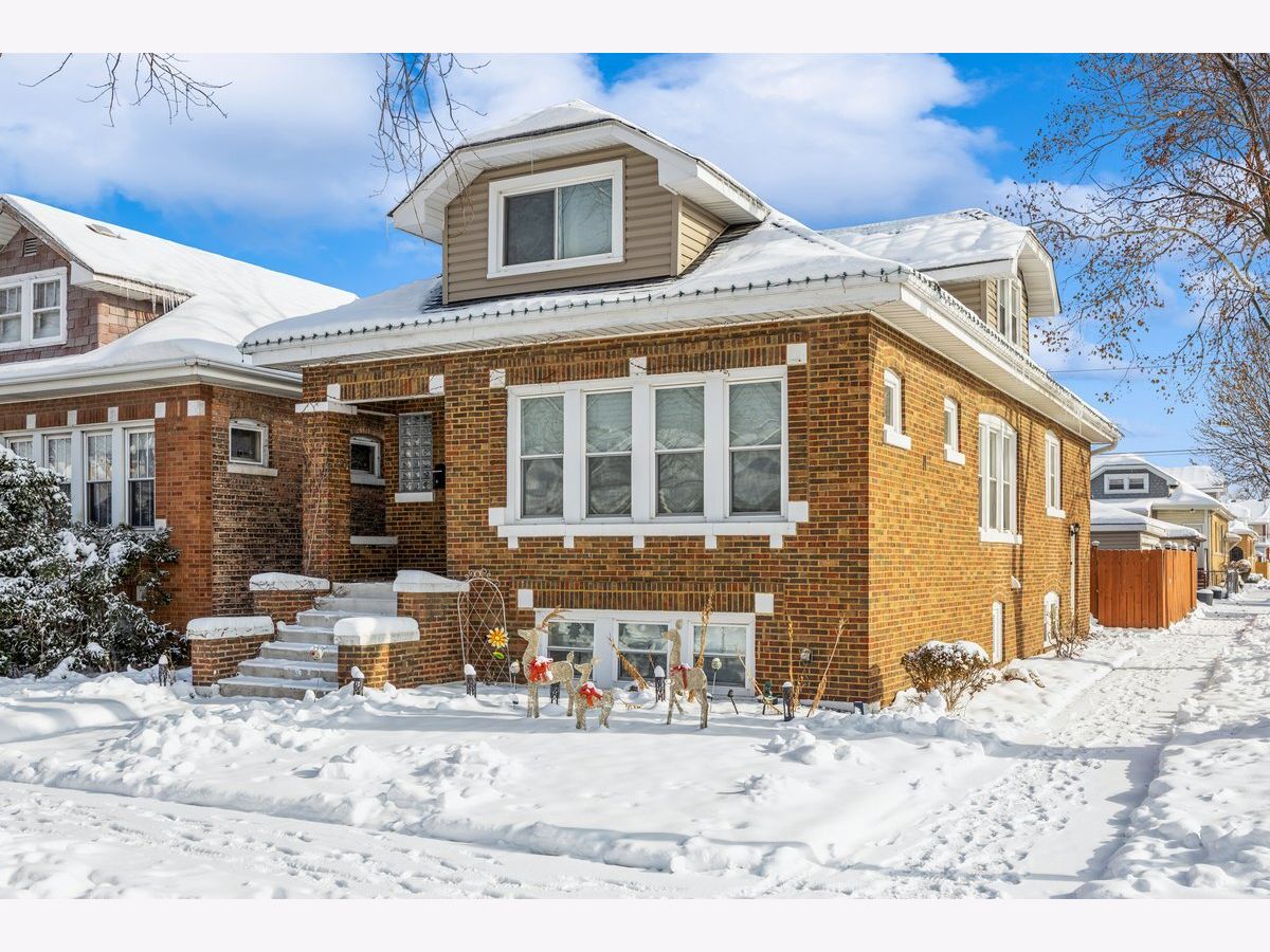  For Sale Berwyn Illinois, 3647 Euclid Avenue