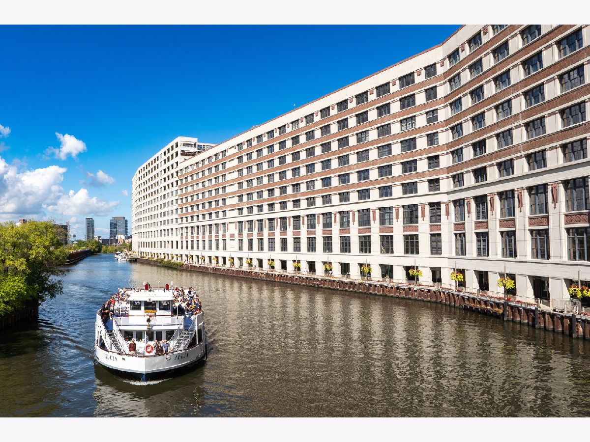  For Sale Chicago Illinois, 900 Kingsbury Street