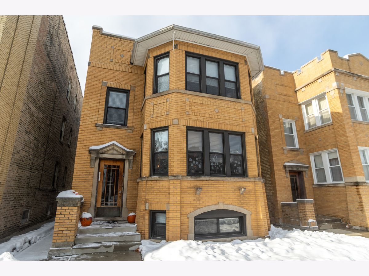  For Sale Chicago Illinois, 5834 Maplewood Avenue