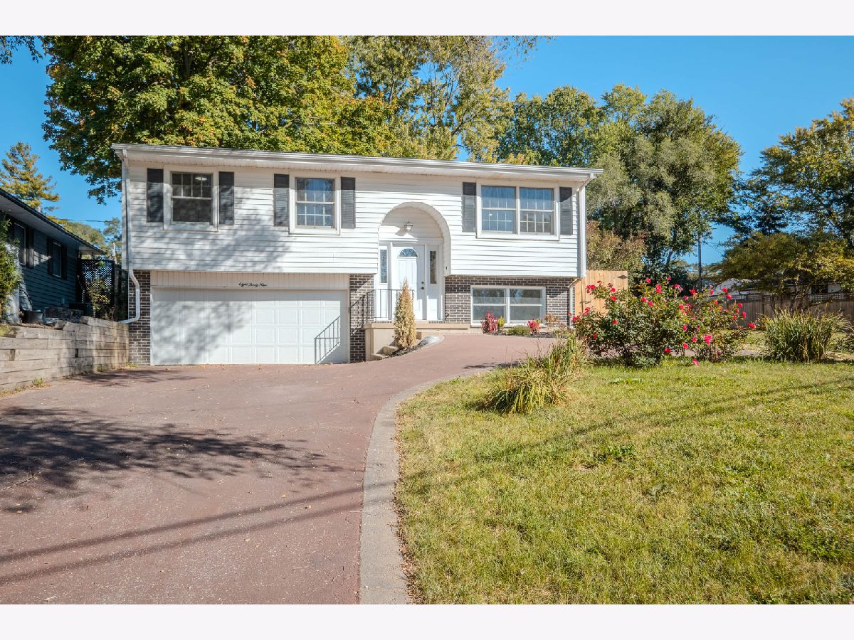  For Sale Geneva Illinois, 839 Bennett Street