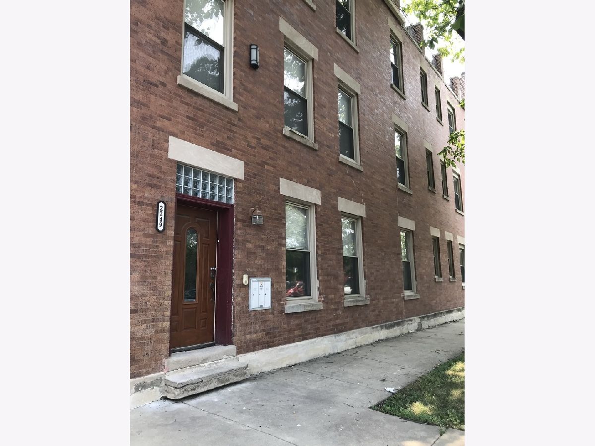  For Rent Chicago Illinois, 2249 Bell
