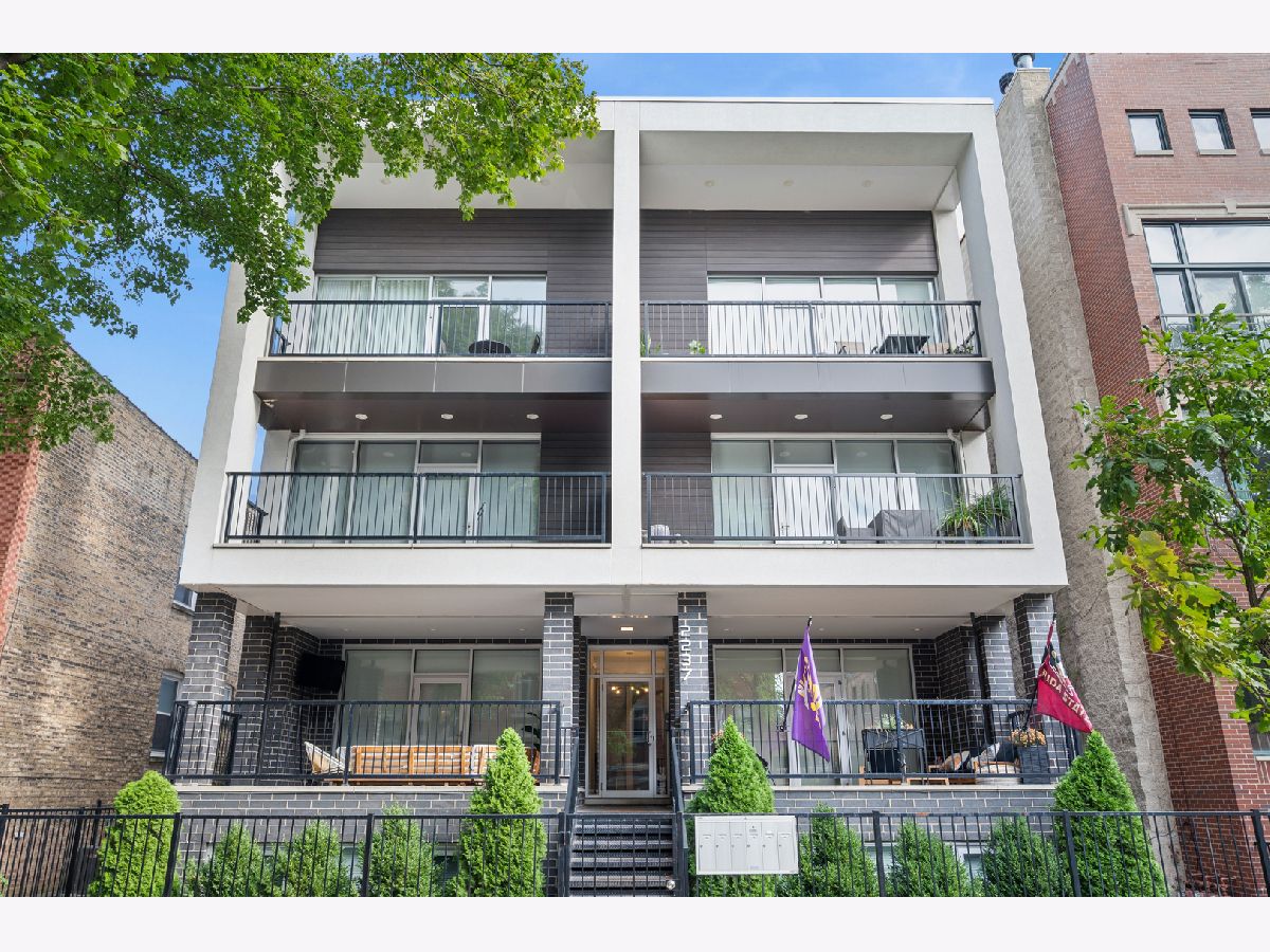  For Sale Chicago Illinois, 2237 Hoyne Avenue