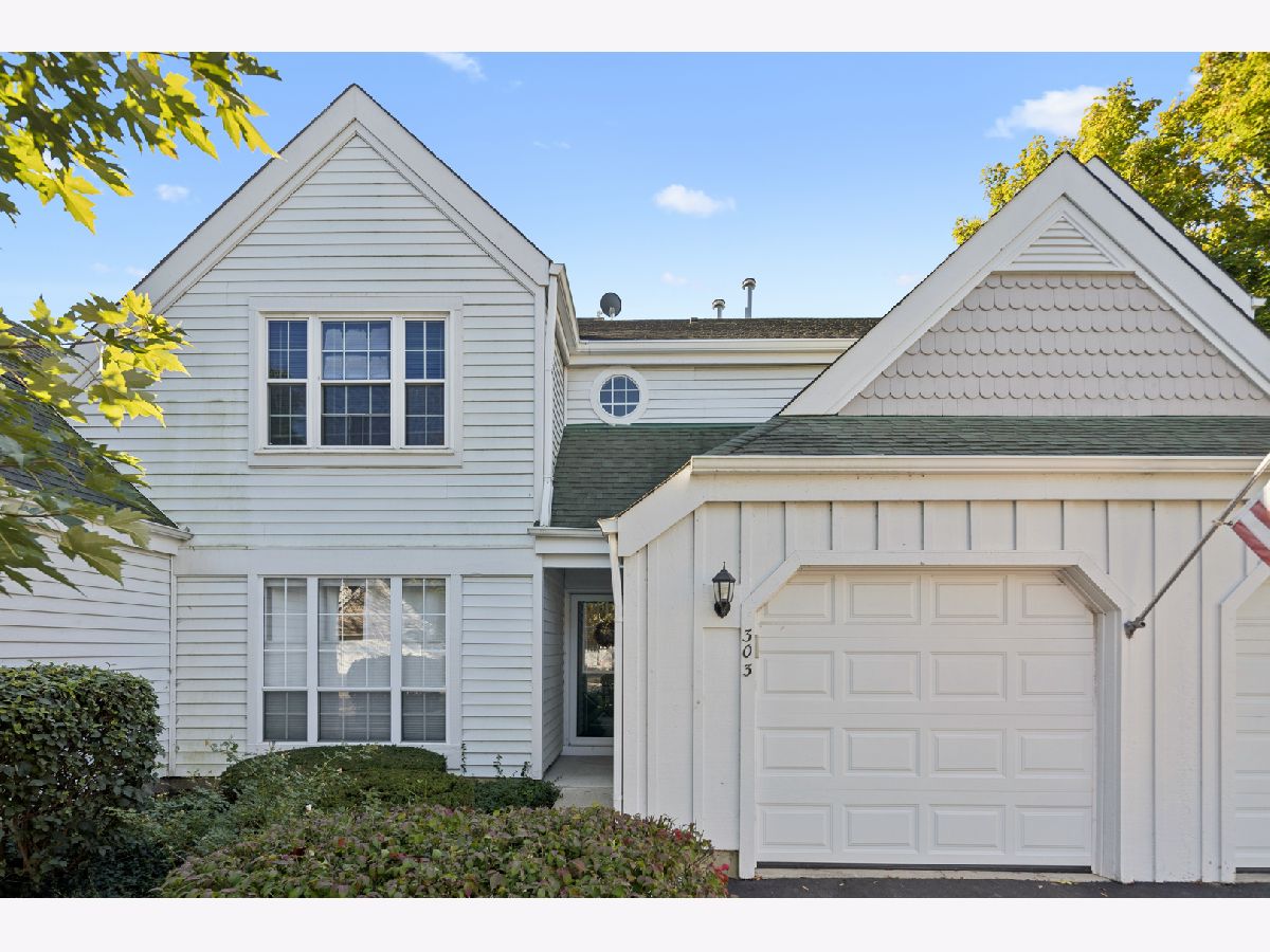 For Sale Wauconda Illinois, 303 Stillwater Court