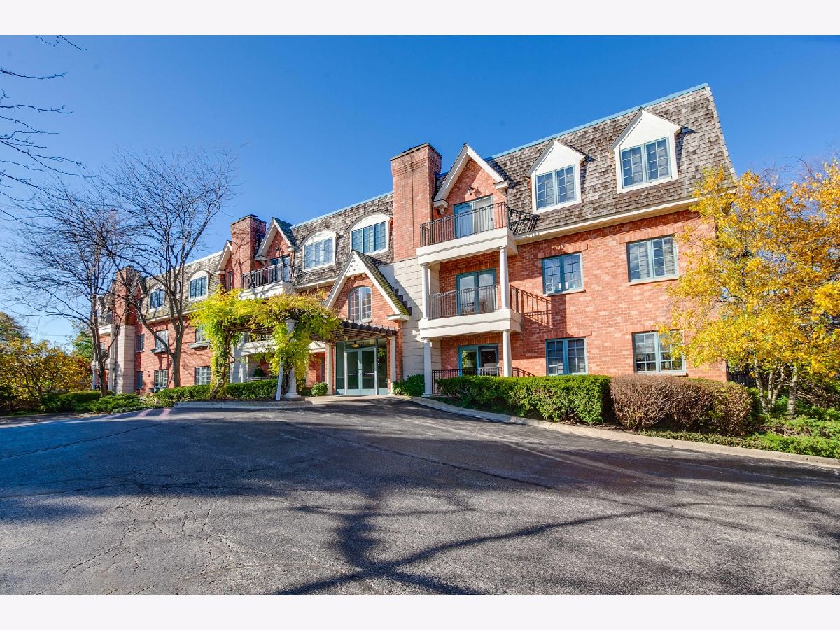  For Sale Lake Forest Illinois, 153 Laurel Avenue