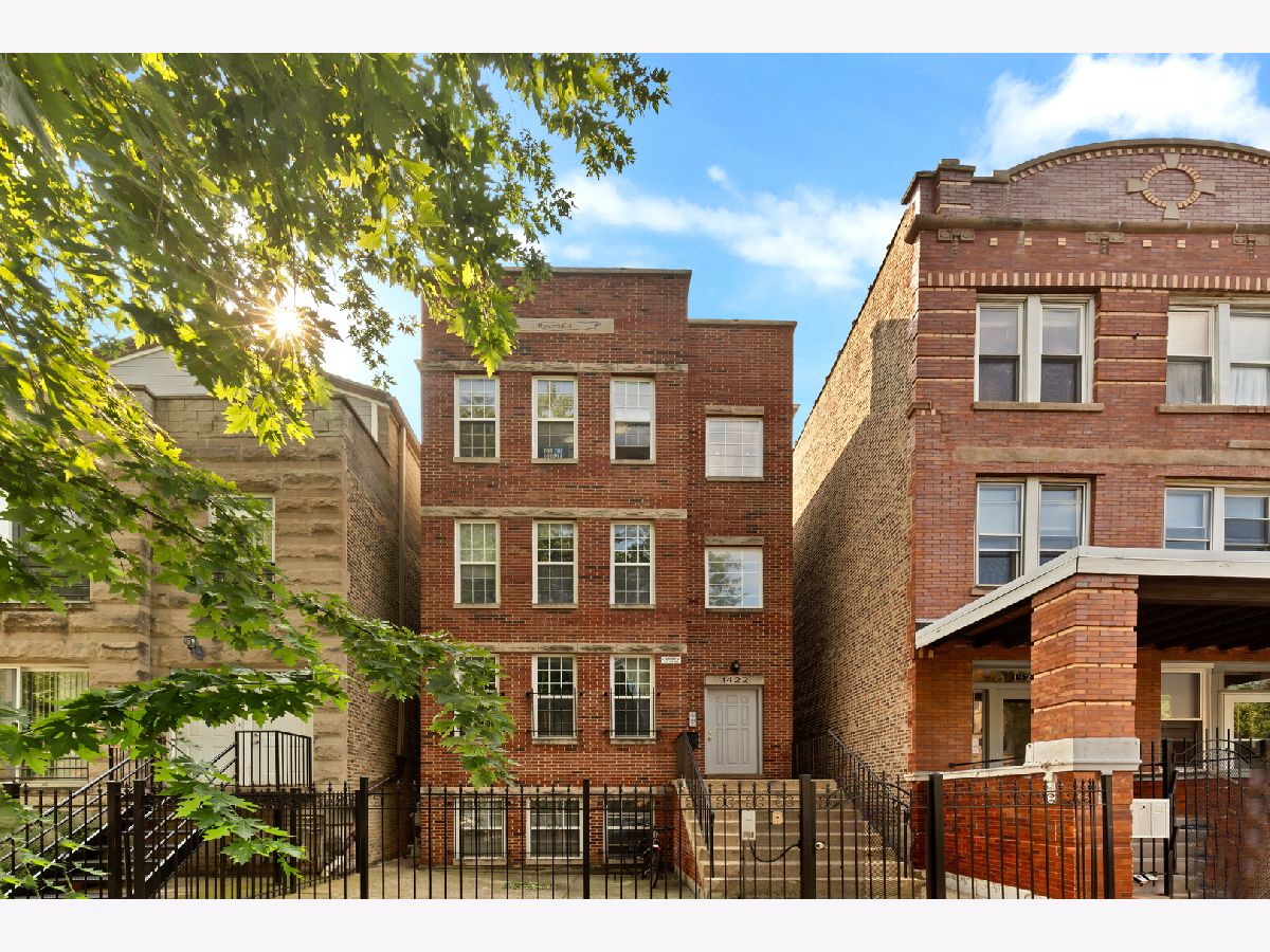  For Sale Chicago Illinois, 1422 Maplewood Avenue