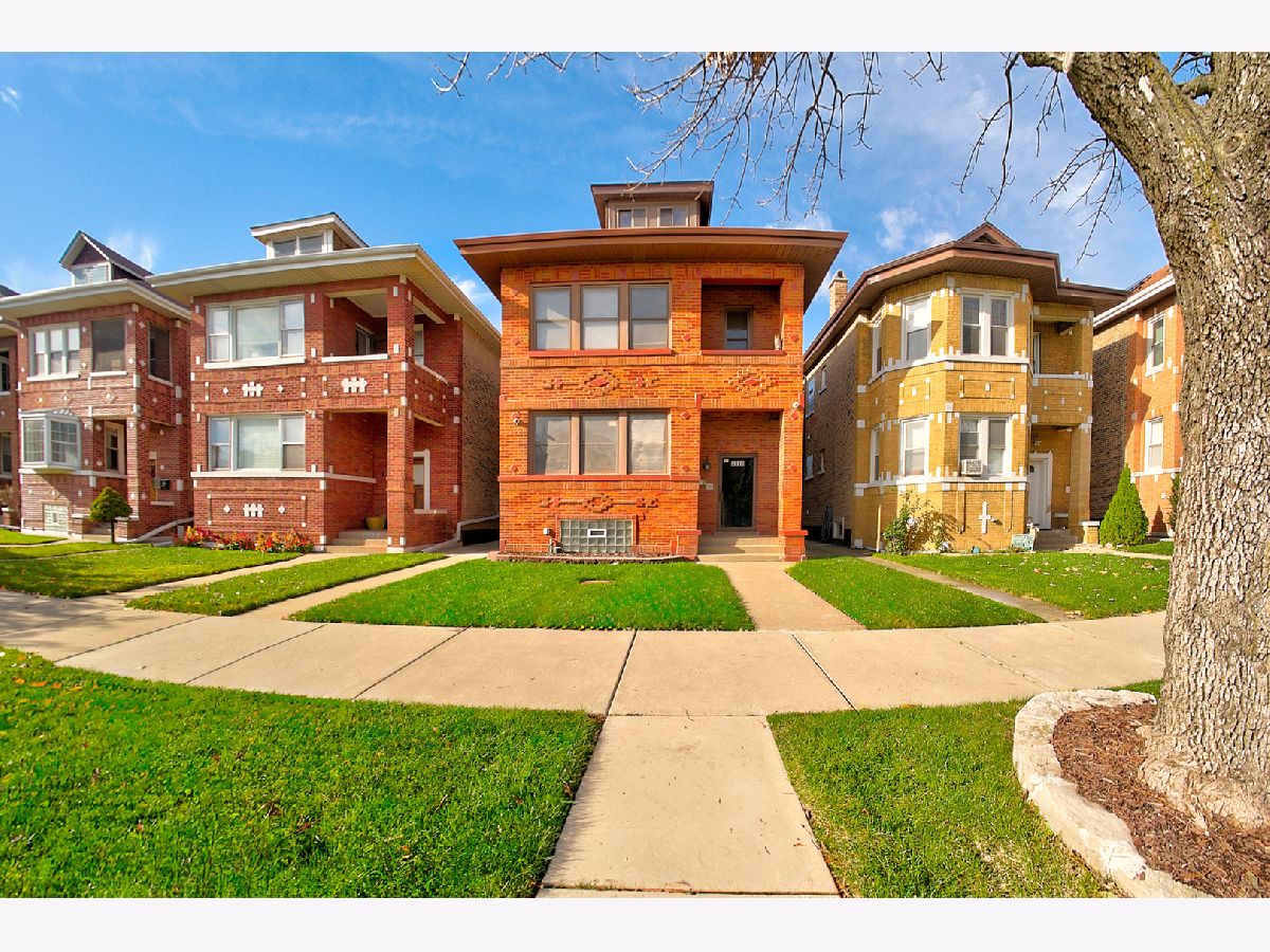  For Sale Chicago Illinois, 4310 Sawyer Avenue