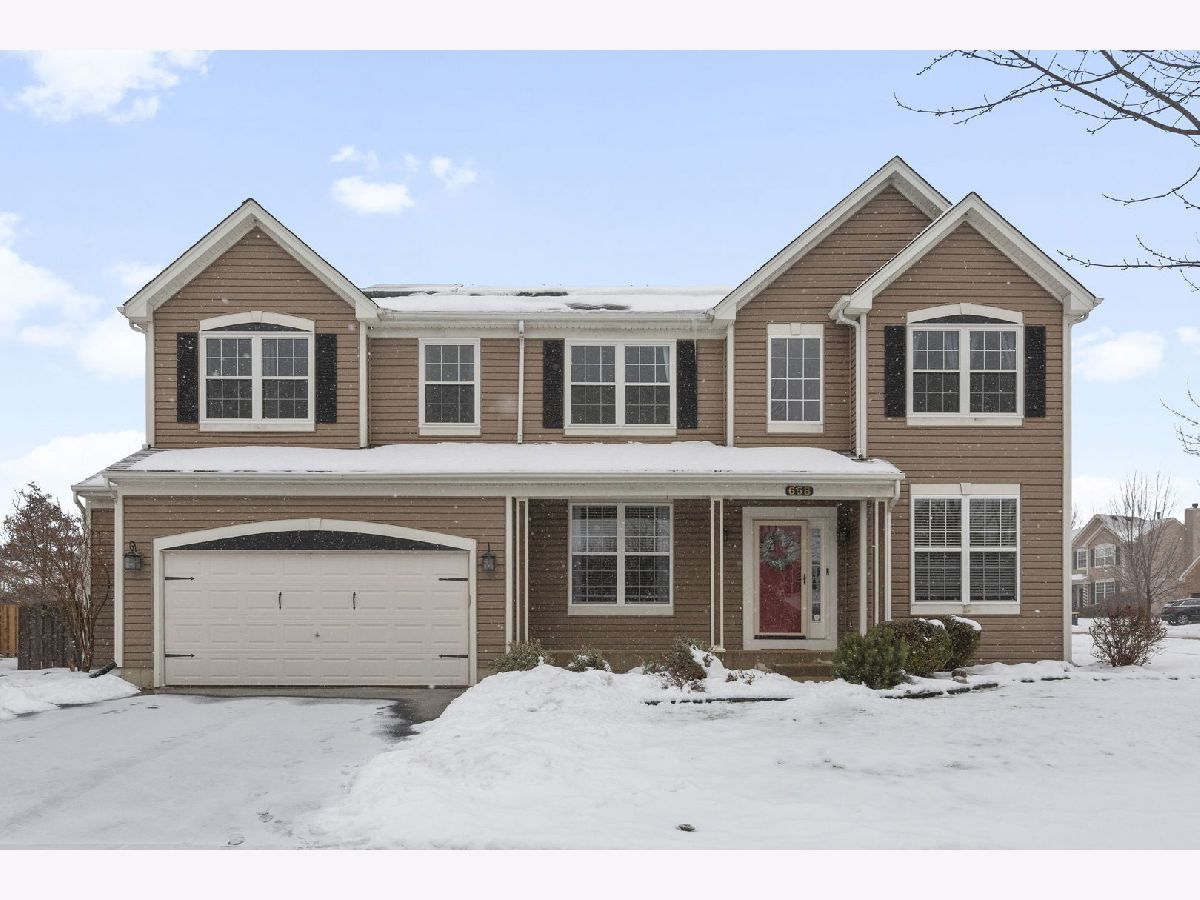  For Sale Round Lake Illinois, 658 Silver Leaf Lane