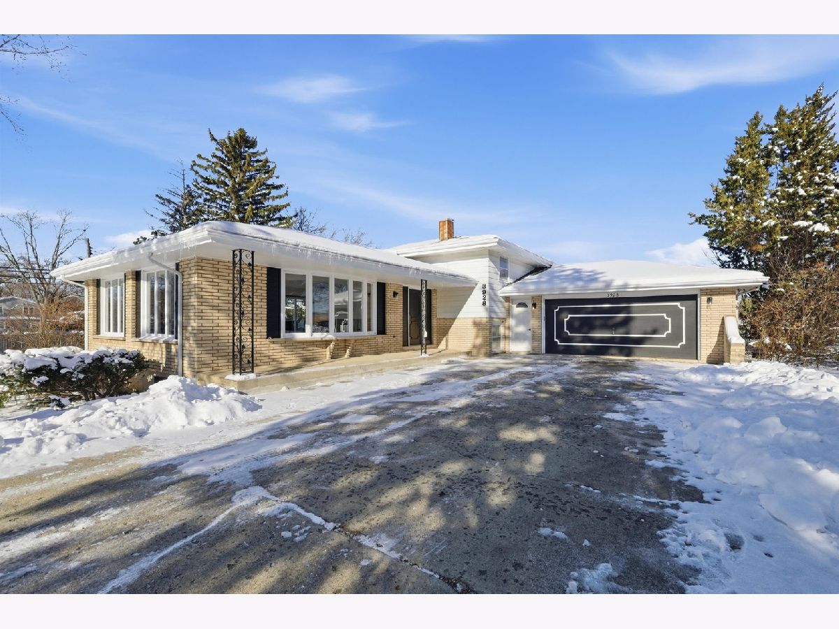  For Sale Westmont Illinois, 3928 Cass Avenue