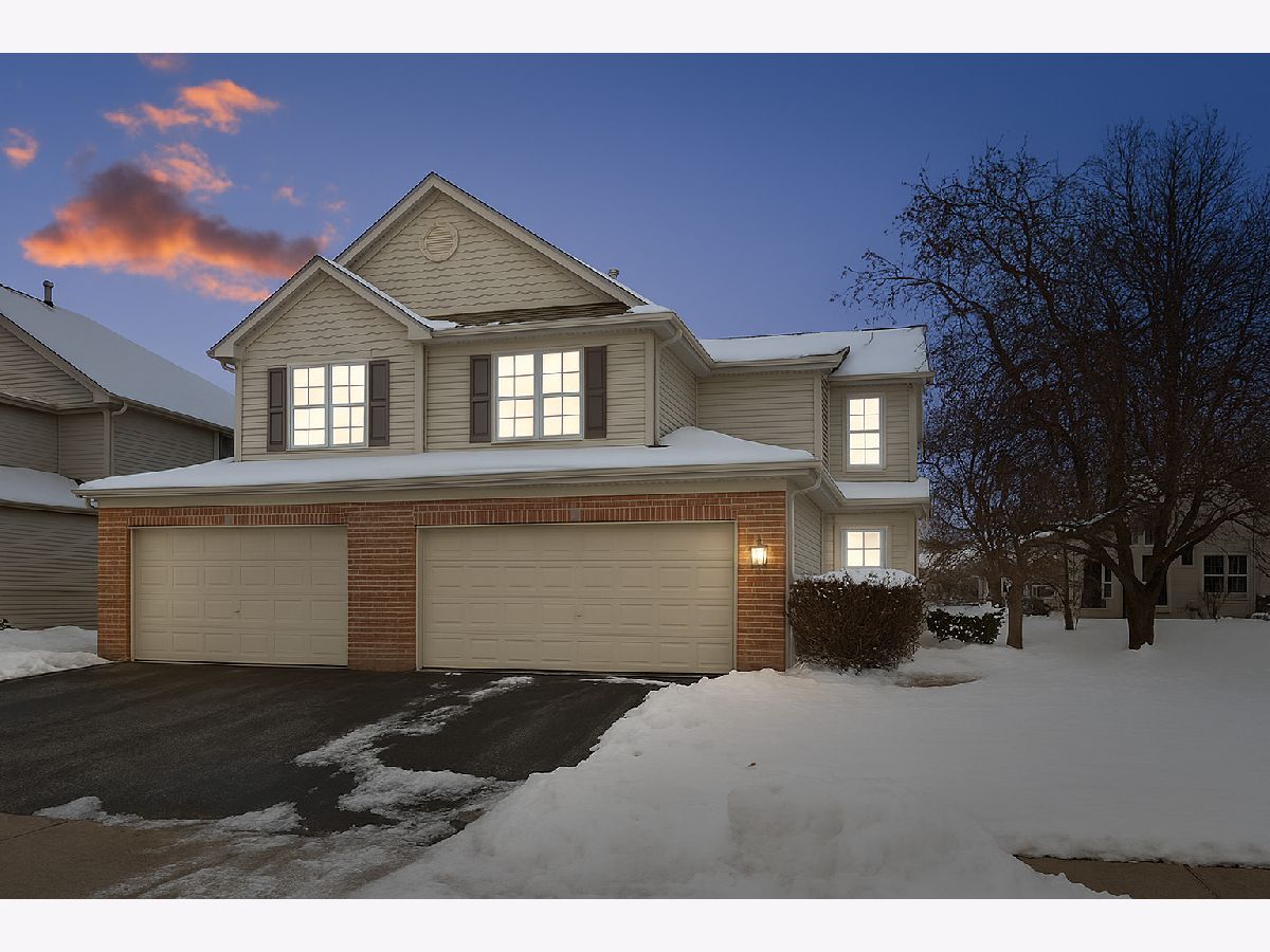  For Sale Elgin Illinois, 1529 Keystone Court