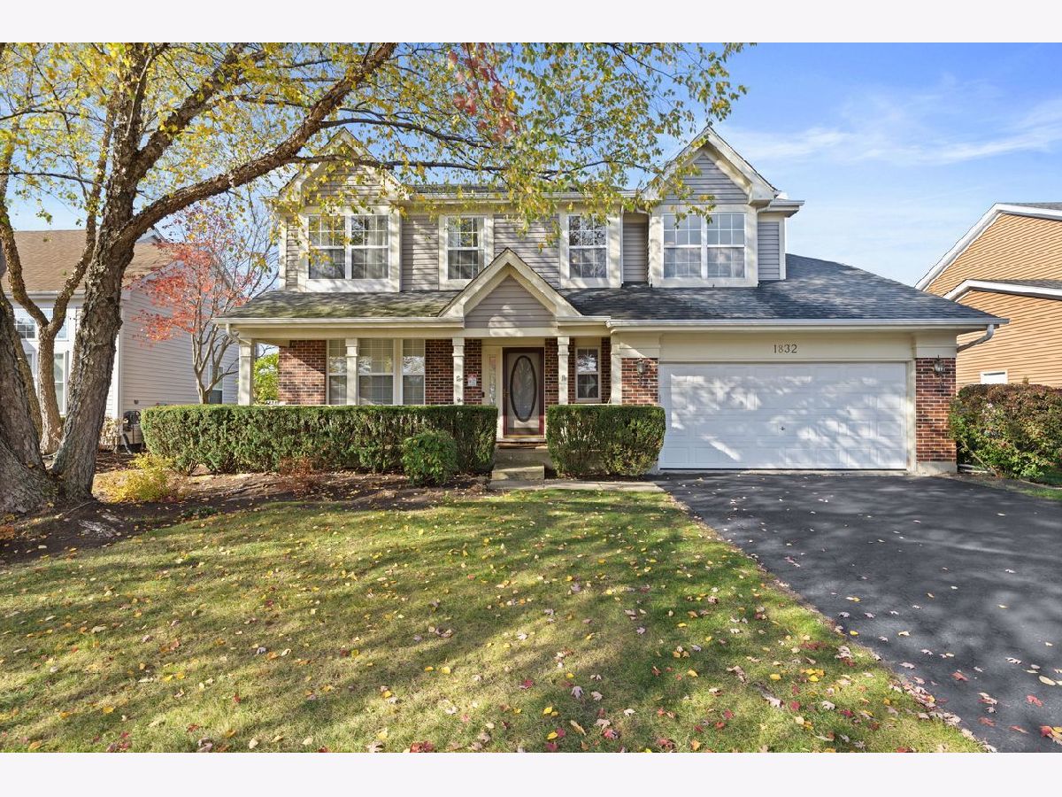  For Sale Mundelein Illinois, 1832 Harrison Avenue