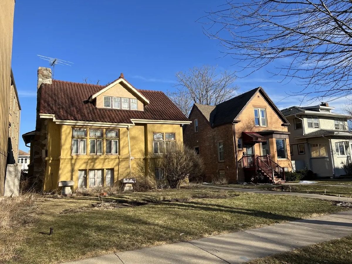  For Sale Oak Park Illinois, 430 Taylor Avenue