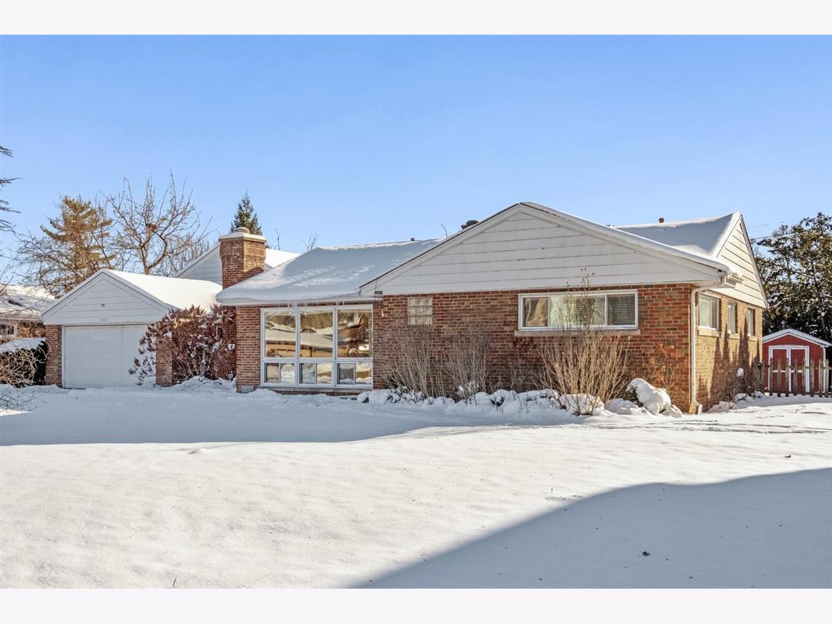  For Sale Glenview Illinois, 1821 George Court