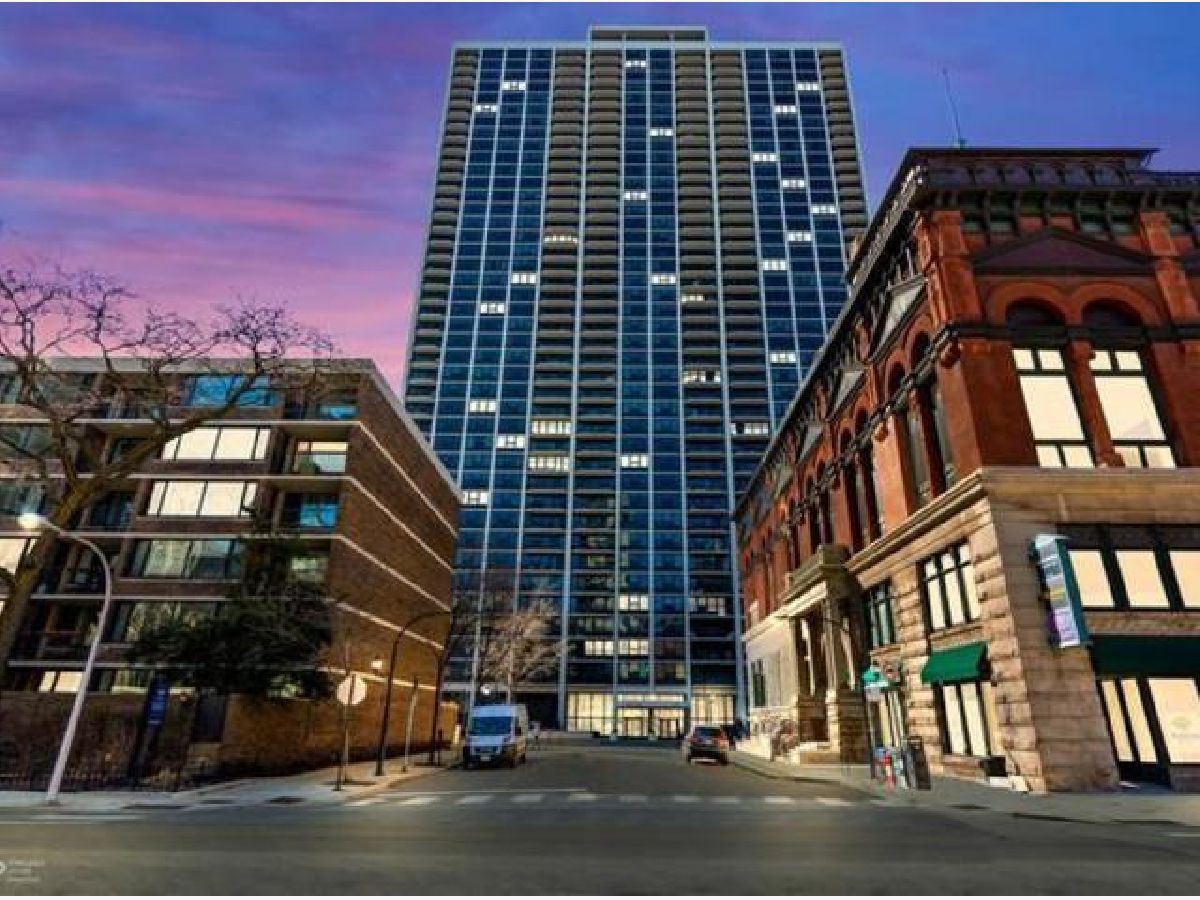  For Rent Chicago Illinois, 1560 Sandburg