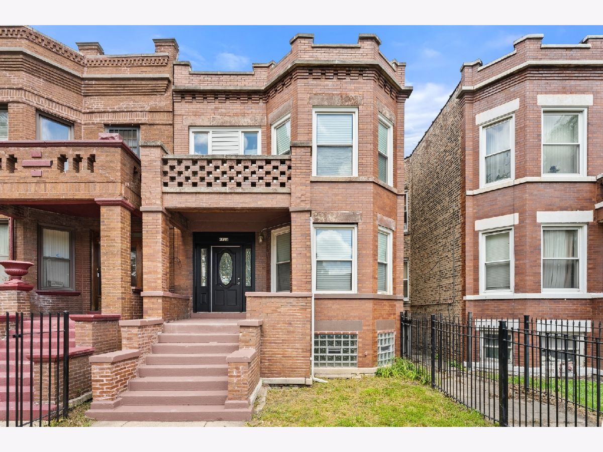  For Sale Chicago Illinois, 4718 Monroe Street