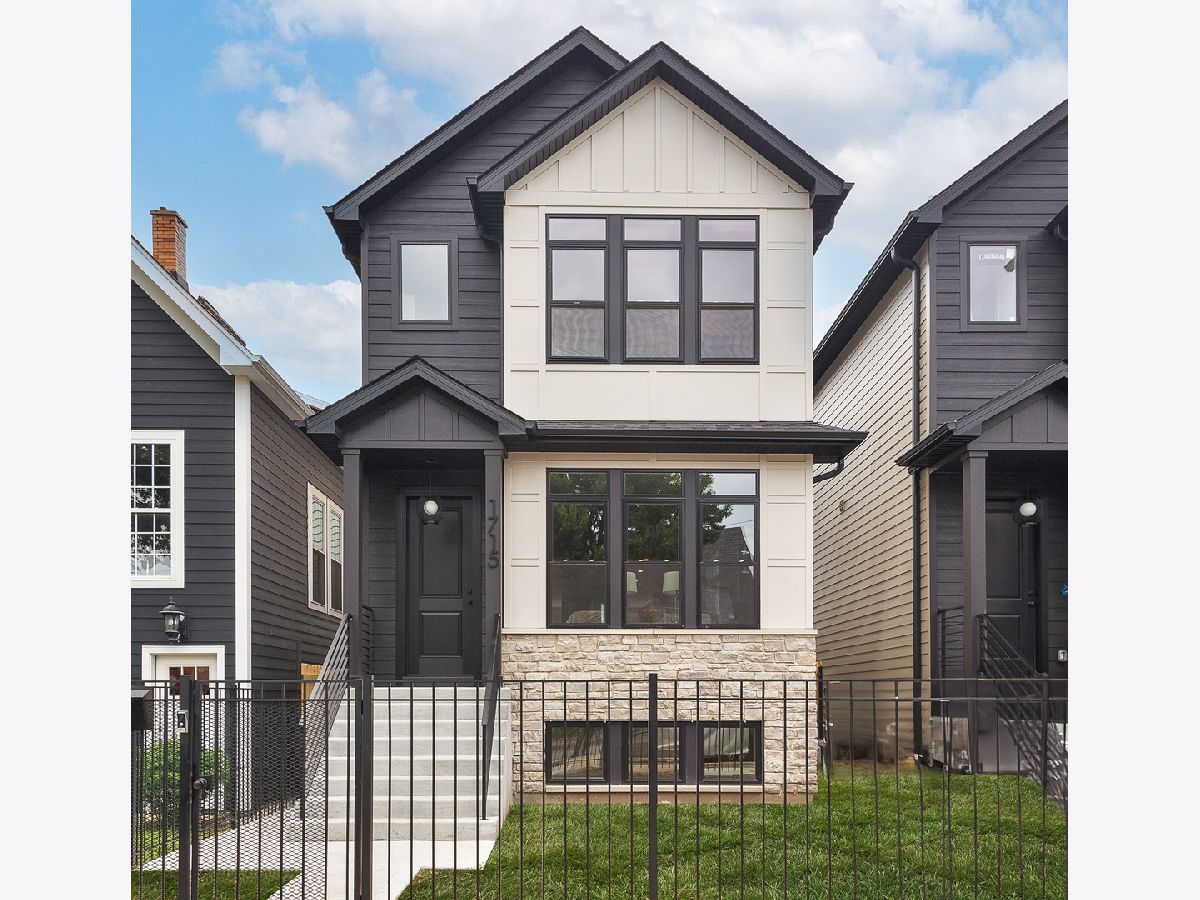  For Sale Chicago Illinois, 1719 Foster Avenue