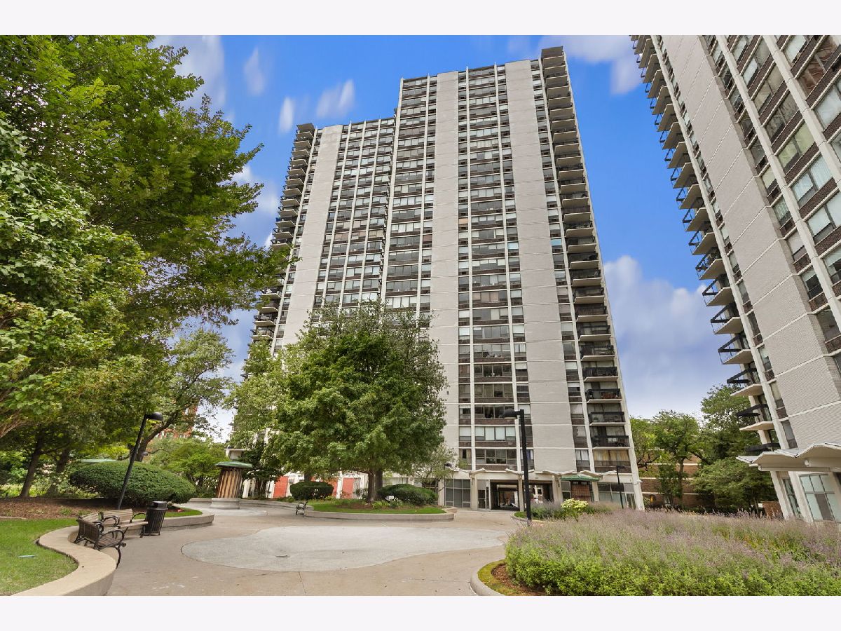 Condos & Townhomes Sold Sandburg Village Chicago Illinois, 1460 Sandburg