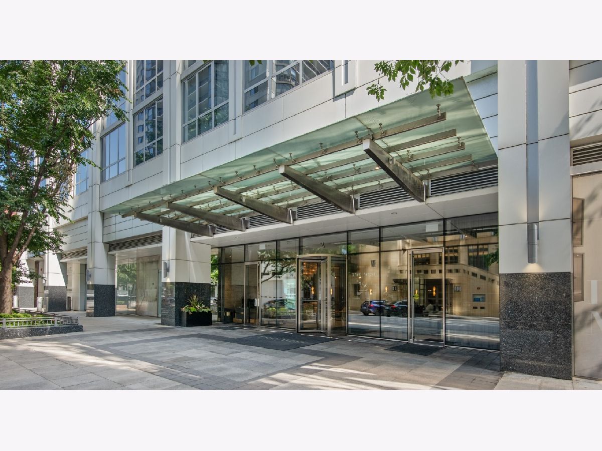  For Rent Chicago Illinois, 2 Delaware