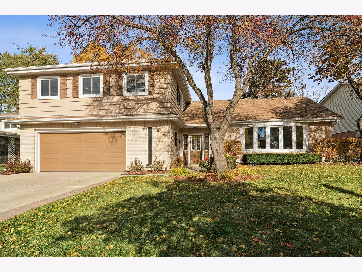 For Sale Arlington Heights Illinois, 214 Ivy Lane