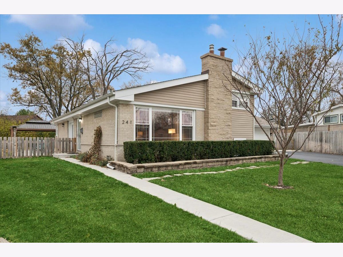  For Sale Glenview Illinois, 241 Glendale Road