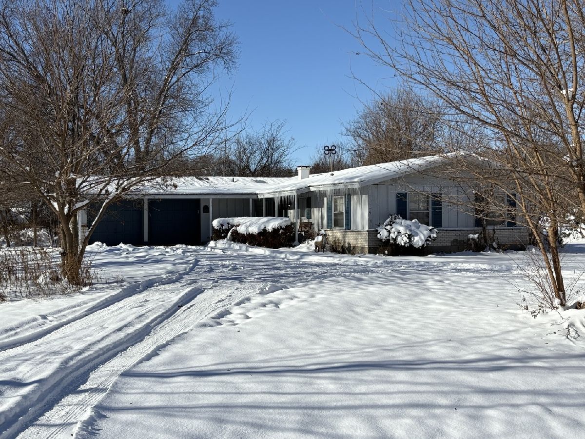 Homes For Sale Sleepy Hollow Manor Sleepy Hollow Illinois, 104 Thorobred Lane