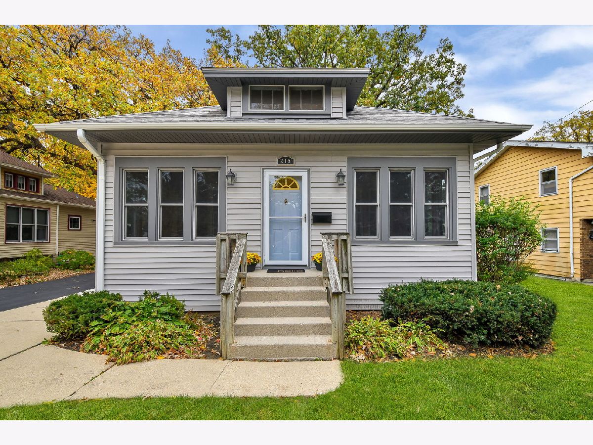  For Sale Bartlett Illinois, 215 Oak Avenue