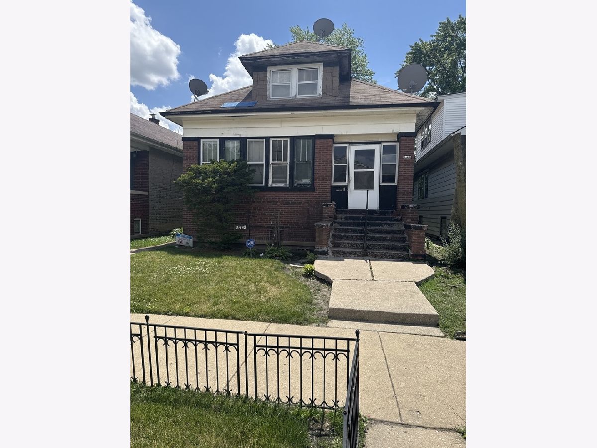  For Sale Chicago Illinois, 5425 Kamerling Avenue