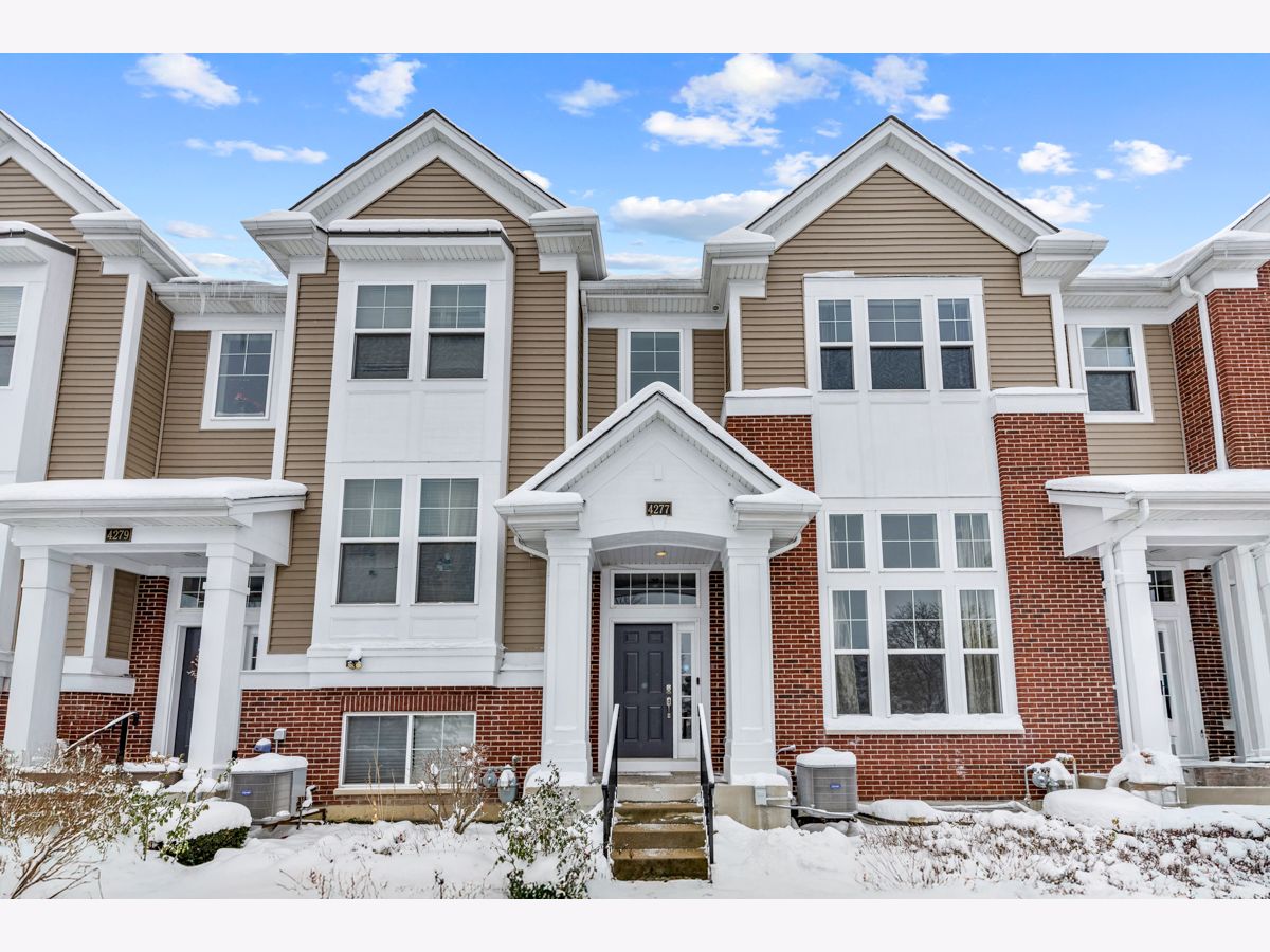  For Rent Aurora Illinois, 4277 Liberty