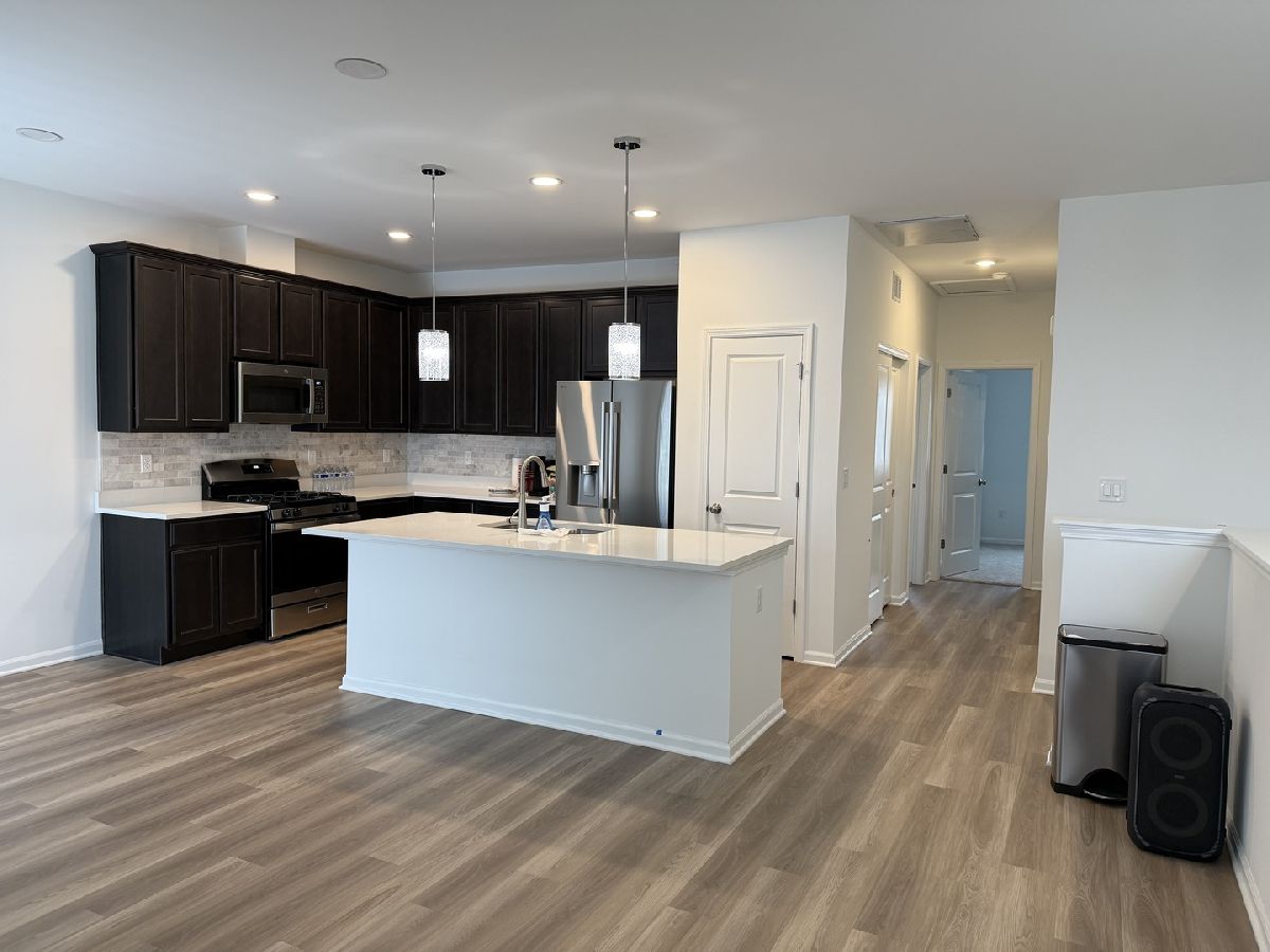 Condos & Townhomes For Rent The Townes At Becketts South Elgin Illinois, 287 Kingsport